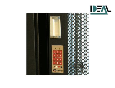 قفل-رمزدار-دیجیتال-در-جلو-رک-پایا-سیستم